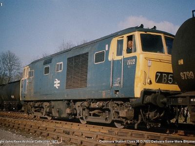 Cranmore Station Class 35 D7022 delivers some more bitumen 1973